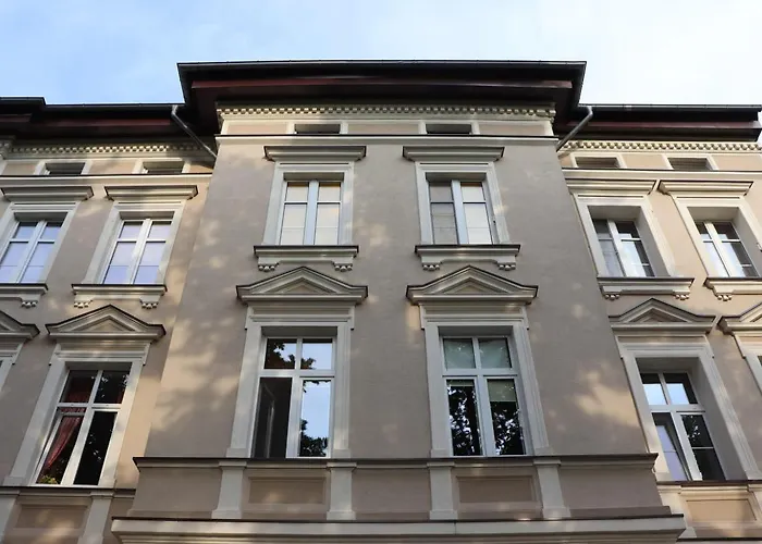 Pomorska 6